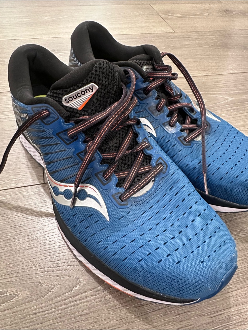 Saucony Blue and Black Men's Performance Running Shoes
